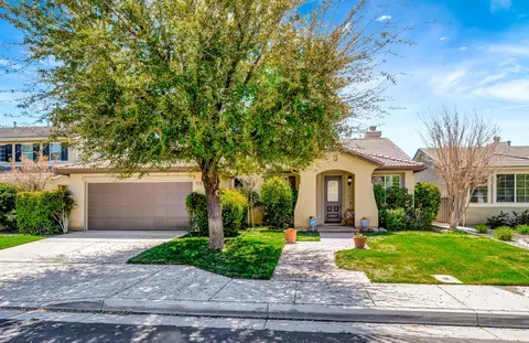 4638 Jade Ct, Lancaster, CA 93536