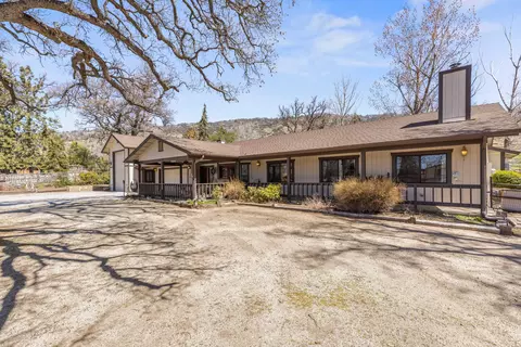24130 San Juan Dr, Tehachapi, CA 93561 photo 3