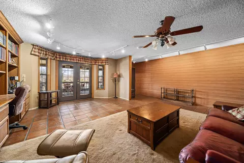 24130 San Juan Dr, Tehachapi, CA 93561 photo 5