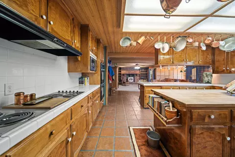 24130 San Juan Dr, Tehachapi, CA 93561 photo 8