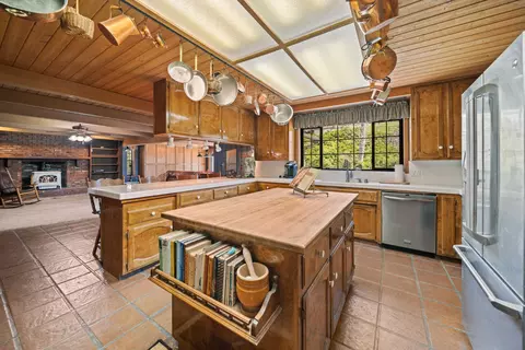 24130 San Juan Dr, Tehachapi, CA 93561 photo 9