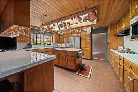 24130 San Juan Dr, Tehachapi, CA 93561 photo 10