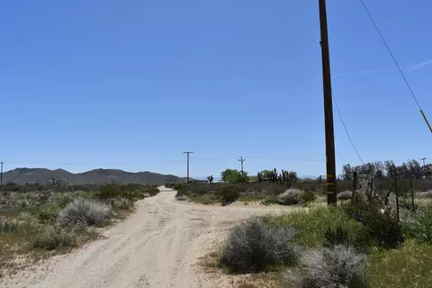 Golby St & Casper Ave, Mojave, CA 93501