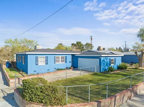 818 Ave J4 W, Lancaster, CA 93534