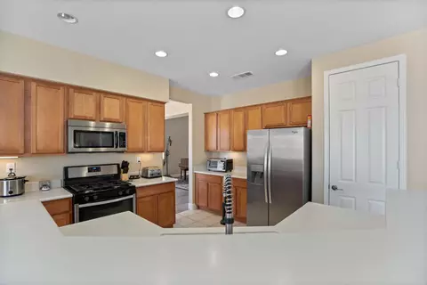 6725 Bertillion St, Palmdale, CA 93552 photo 15
