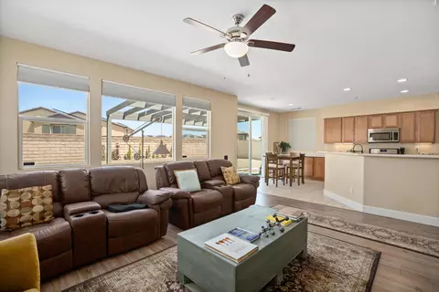6725 Bertillion St, Palmdale, CA 93552 photo 23