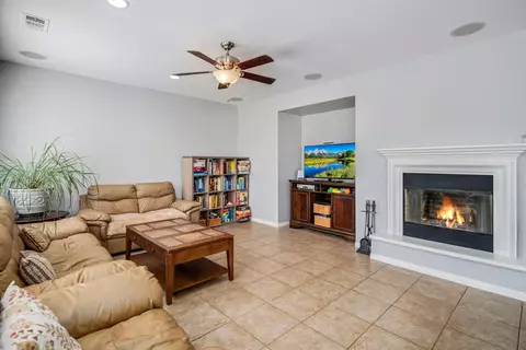 4374 Paddock Way, Lancaster, CA 93536 photo 16