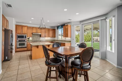 4374 Paddock Way, Lancaster, CA 93536 photo 14