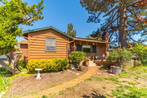 14927 Sunnydale Dr, Lake Hughes, CA 93532