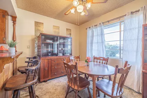 402 Lightcap St, Lancaster, CA 93535 photo 9