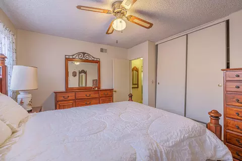 402 Lightcap St, Lancaster, CA 93535 photo 19
