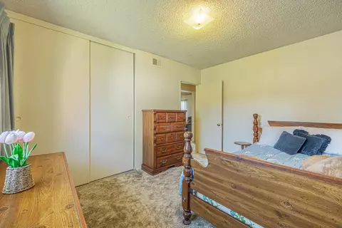 402 Lightcap St, Lancaster, CA 93535 photo 23