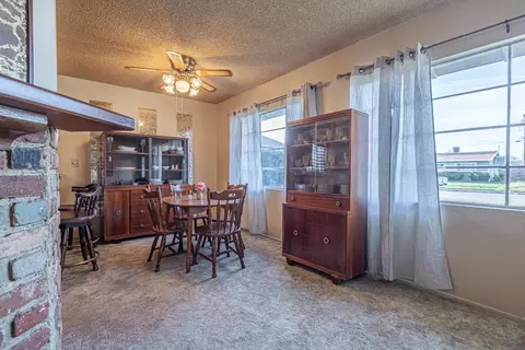 402 Lightcap St, Lancaster, CA 93535 photo 10