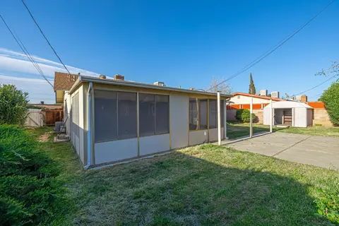 402 Lightcap St, Lancaster, CA 93535 photo 26