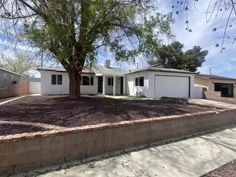 43751 Adler Ave, Lancaster, CA 93534 photo 2