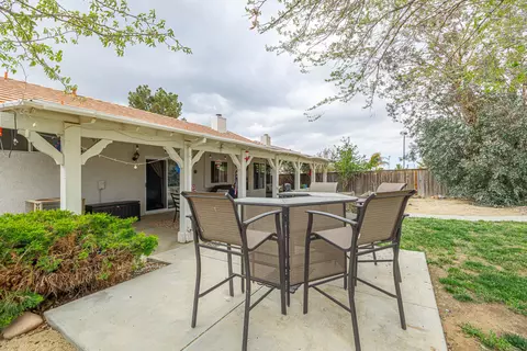 42536 Plains Dr, Lancaster, CA 93536 photo 31