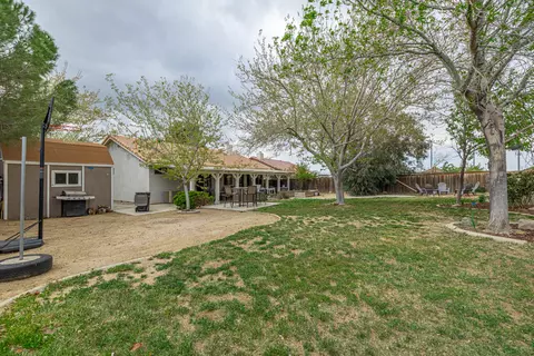 42536 Plains Dr, Lancaster, CA 93536 photo 30