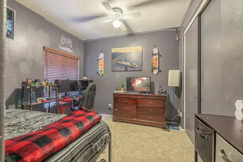 42536 Plains Dr, Lancaster, CA 93536 photo 21