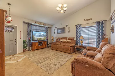 42536 Plains Dr, Lancaster, CA 93536 photo 5
