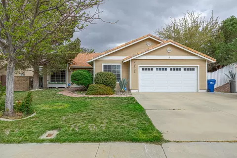 42536 Plains Dr, Lancaster, CA 93536