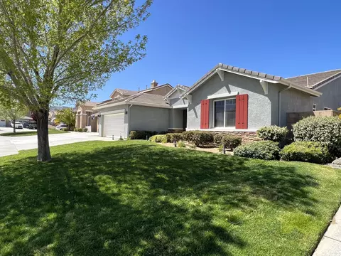 42467 Biscay St, Lancaster, CA 93536 photo 3