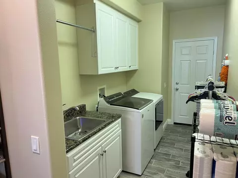 42467 Biscay St, Lancaster, CA 93536 photo 32