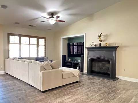 42467 Biscay St, Lancaster, CA 93536 photo 10