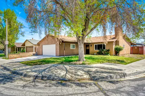 44734 Leslie Ct, Lancaster, CA 93535 photo 4
