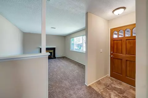 44734 Leslie Ct, Lancaster, CA 93535 photo 5