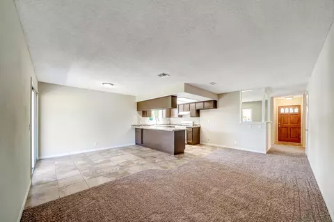 44734 Leslie Ct, Lancaster, CA 93535 photo 13
