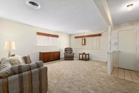 778 Calmae Dr, Lancaster, CA 93535 photo 6