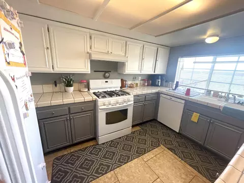 815 Trixis Ave, Lancaster, CA 93534 photo 7