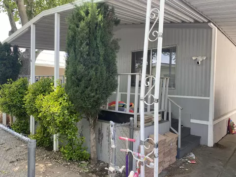43850 20th St E #SPC 214, Lancaster, CA 93535 photo 2