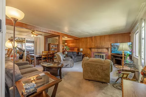 43703 Fig Ave, Lancaster, CA 93534 photo 3
