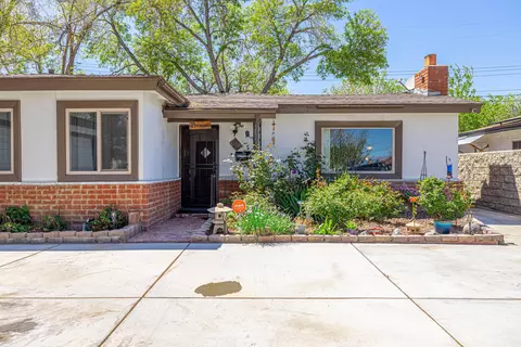 43703 Fig Ave, Lancaster, CA 93534 photo 2