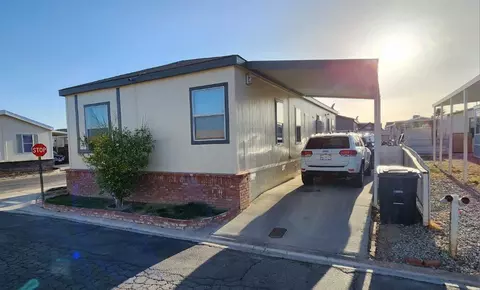 20 Th St #65, Rosamond, CA 93560