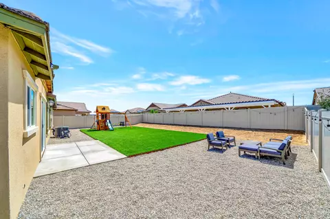 2036 Lingard St E, Lancaster, CA 93535 photo 32