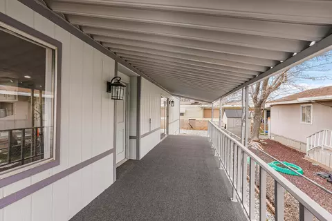45800 Challenger Way #182, Lancaster, CA 93535 photo 3