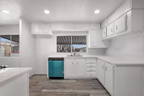 45800 Challenger Way #182, Lancaster, CA 93535 photo 8