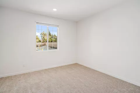 7035 Kristina Ct, Lancaster, CA 93536 photo 20