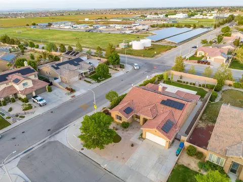 42524 Biscay St, Lancaster, CA 93536 photo 48