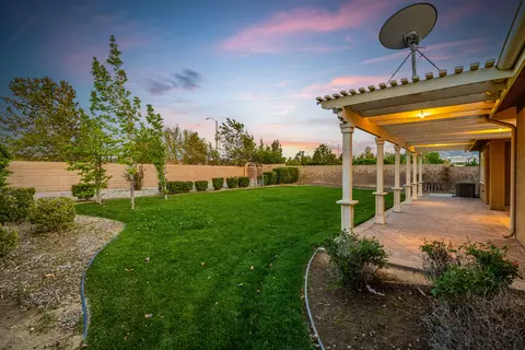 42524 Biscay St, Lancaster, CA 93536 photo 38