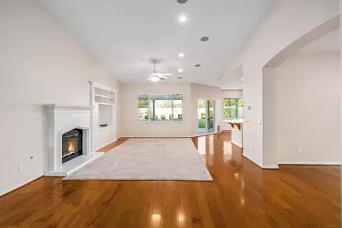 42524 Biscay St, Lancaster, CA 93536 photo 8