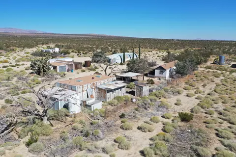 Gaskell Road, Rosamond, CA 93560