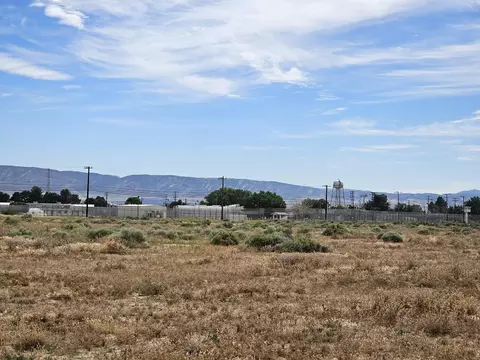 Vic 56 St West/h14 Avenue, Lancaster, CA 93536
