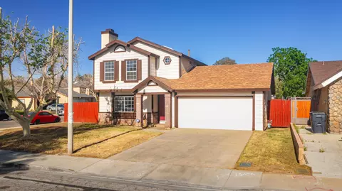45142 Watford Ave, Lancaster, CA 93535