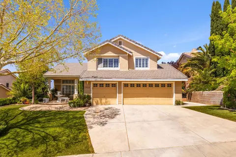 2413 Windwood Dr, Palmdale, CA 93550