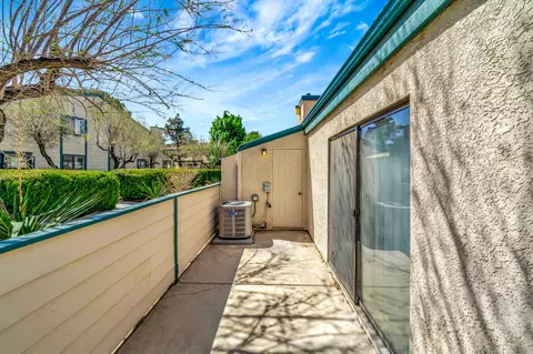 44520 15th St E #8, Lancaster, CA 93535 photo 33
