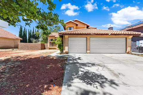 37909 Smoke Tree St, Palmdale, CA 93552