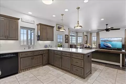 28621 Skyline Dr, Tehachapi, CA 93561 photo 17